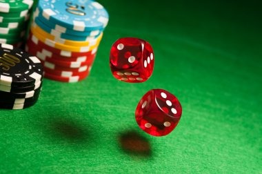 apk777 Bali Vacation slot payout table showing symbol combinations and returns